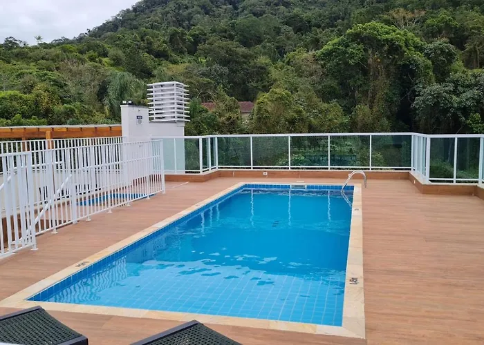 praia das Toninhas 500 metros da Praia